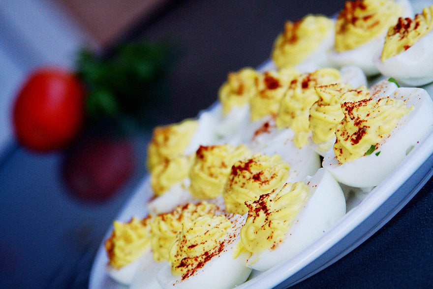 Nom Alert: Sriracha Deviled Eggs