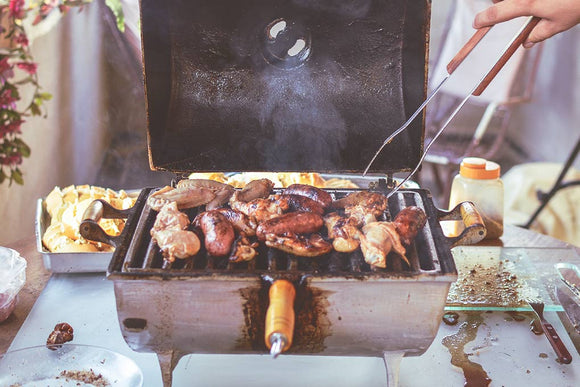 Nom Alert: Beer & Sriracha Grilled Chicken Wings